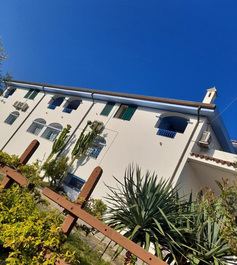 Agriturismo Palas De Serra Country Resort Onifai Εξωτερικό φωτογραφία
