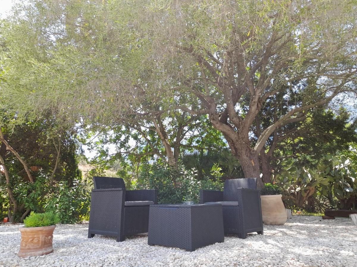 Agriturismo Palas De Serra Country Resort Onifai Εξωτερικό φωτογραφία