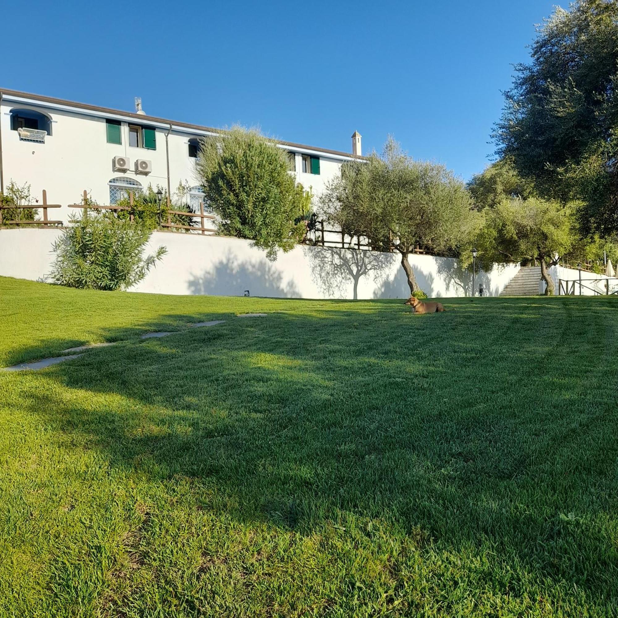 Agriturismo Palas De Serra Country Resort Onifai Εξωτερικό φωτογραφία